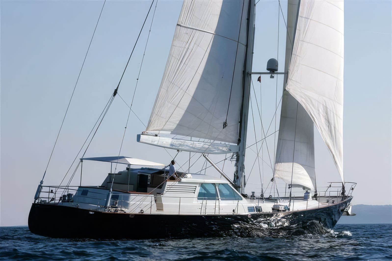 VERA IV (33m)