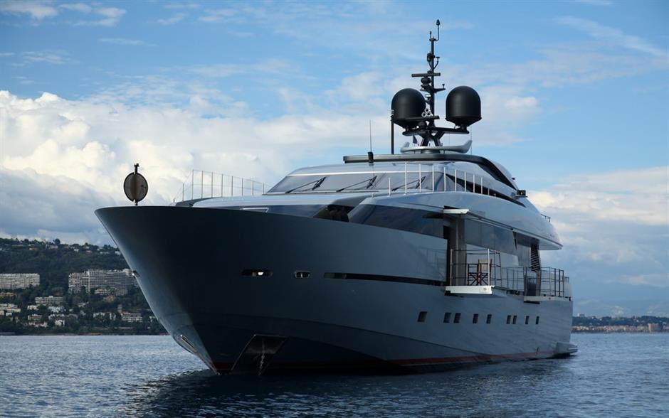 ORION (38m)